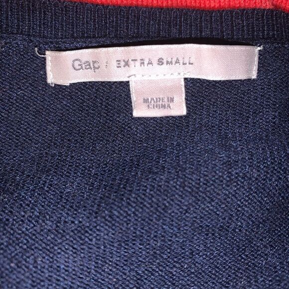 Gap Sweater  - Picture 5 of 6